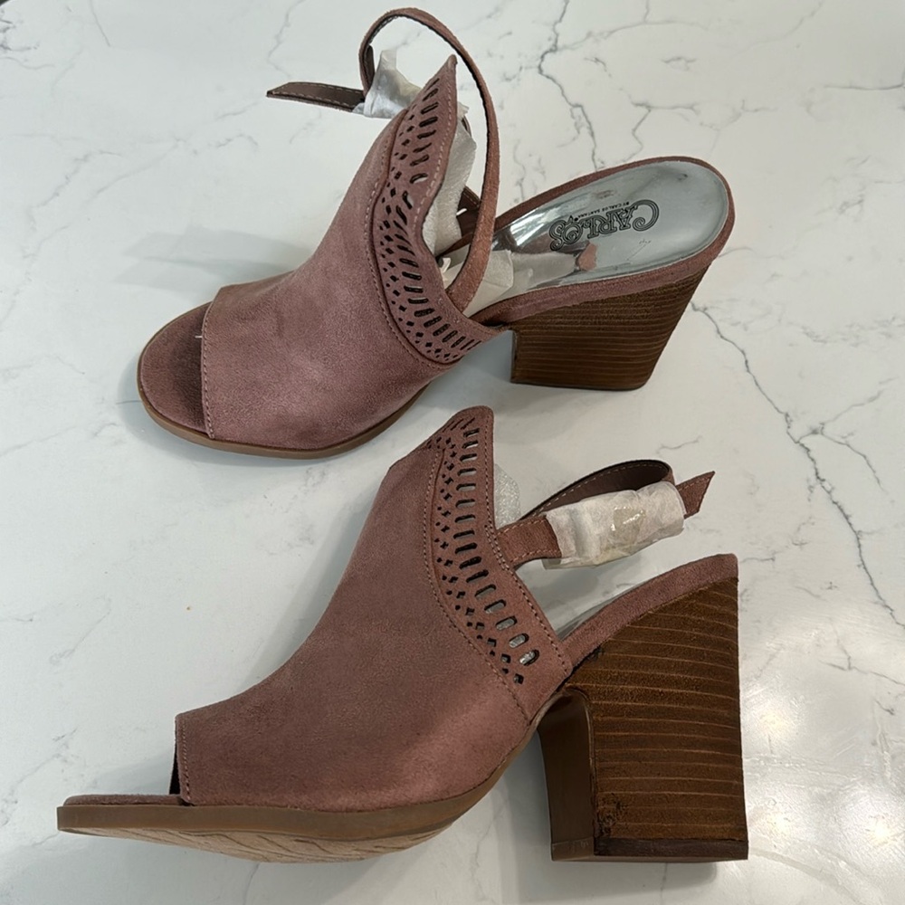 Brand new Carlos Santana Blush Wedge